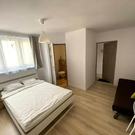 Zefir Δωμάτια σε οικογενειακή κατοικία Unieście