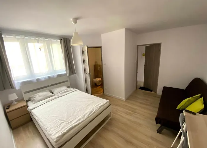 Zefir 홈스테이 Unieście