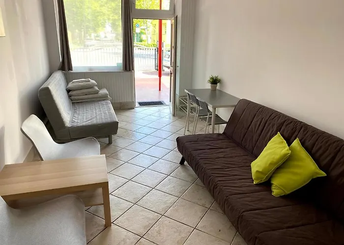 Zefir 홈스테이 *